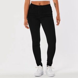💕Hollister High Rise Super Skinny Black Jeans💕